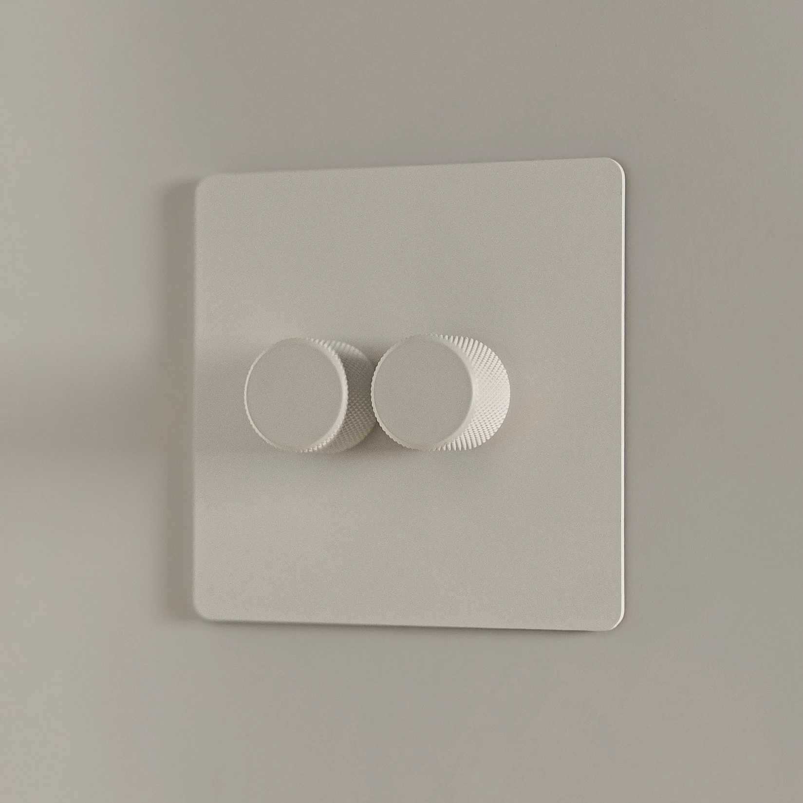 white 2 gang dimmer switch, 250W