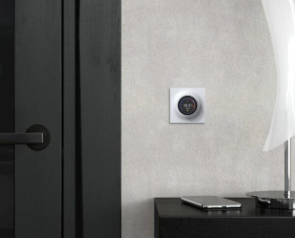 UK standard smart thermostat